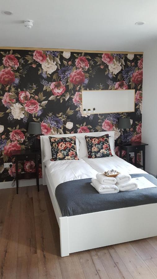 Pasta Factory Guest Rooms กัลเวย์ ภายนอก รูปภาพ