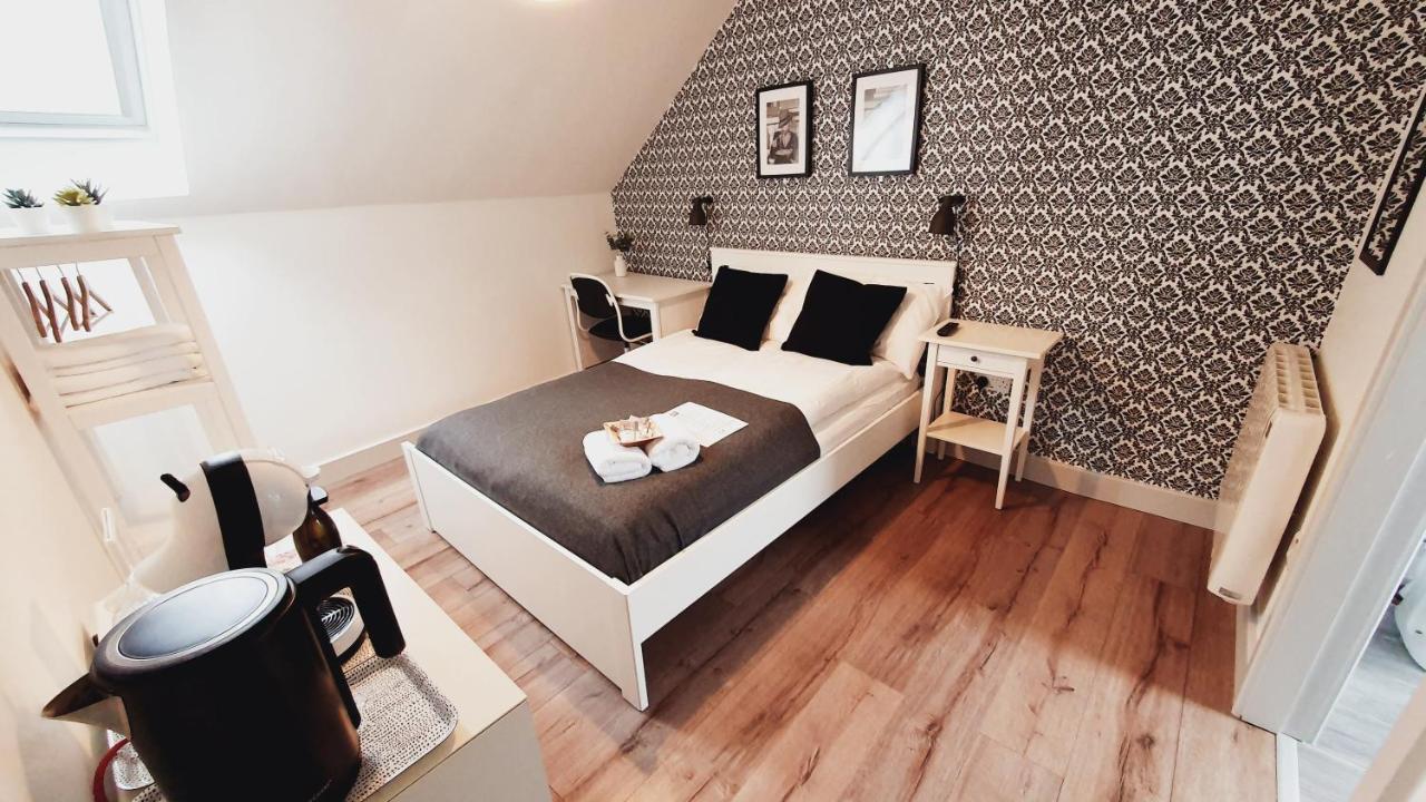 Pasta Factory Guest Rooms กัลเวย์ ภายนอก รูปภาพ