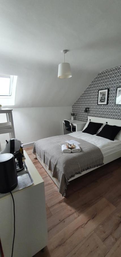 Pasta Factory Guest Rooms กัลเวย์ ภายนอก รูปภาพ