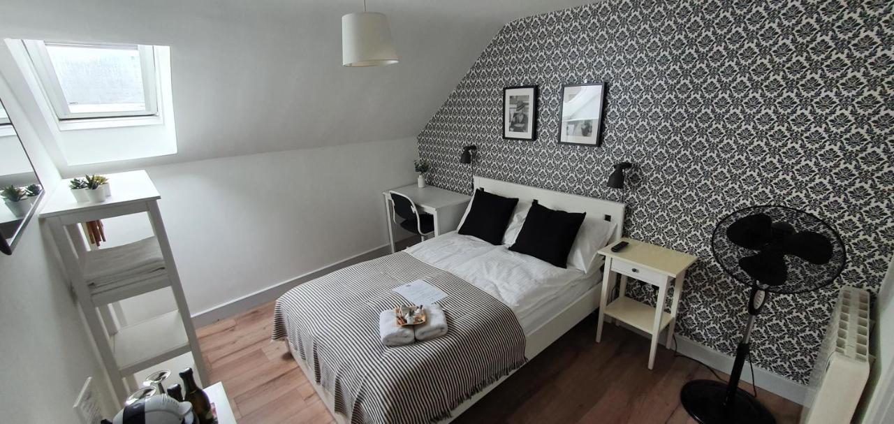 Pasta Factory Guest Rooms กัลเวย์ ภายนอก รูปภาพ