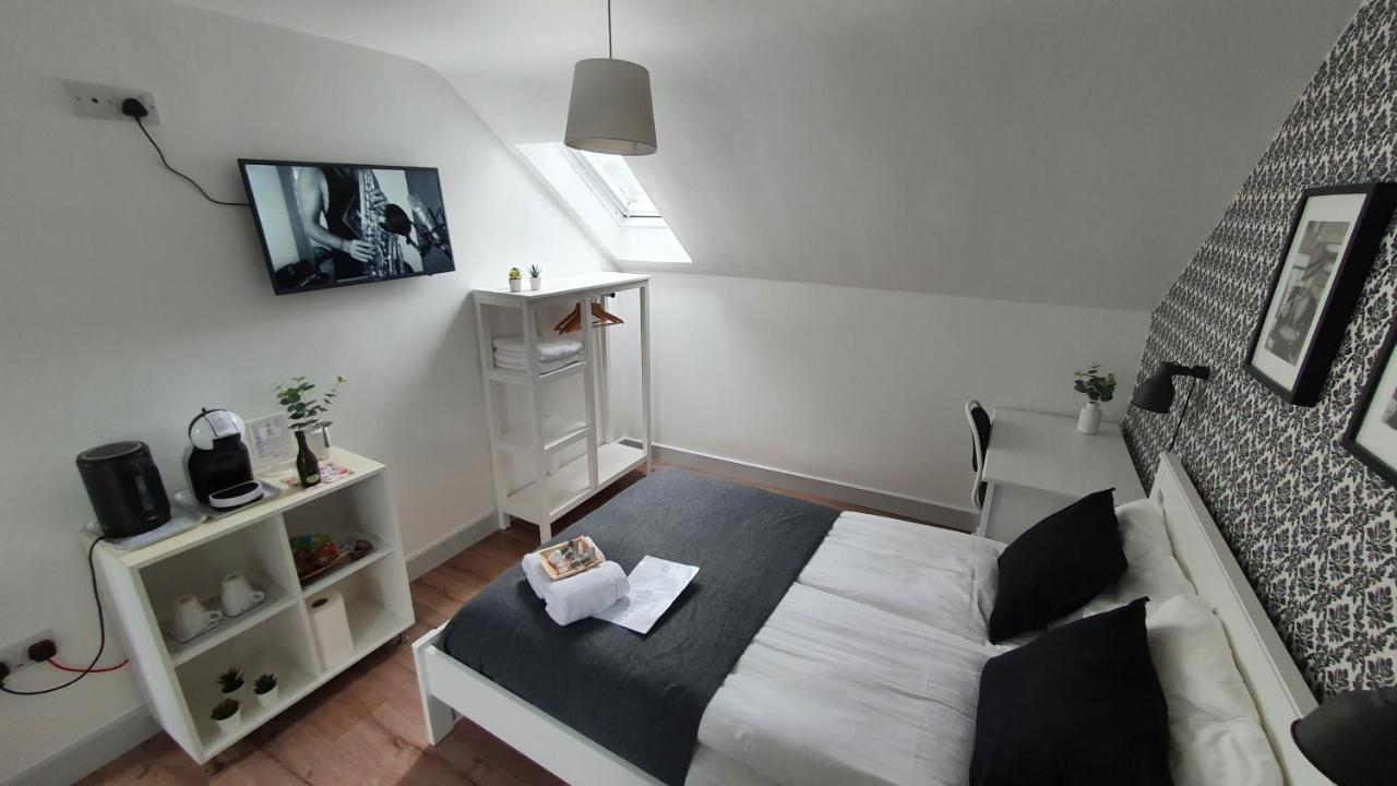 Pasta Factory Guest Rooms กัลเวย์ ภายนอก รูปภาพ