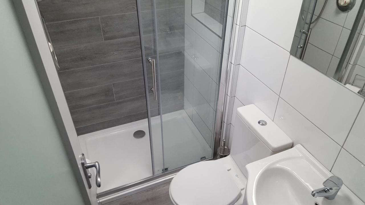 Pasta Factory Guest Rooms กัลเวย์ ภายนอก รูปภาพ